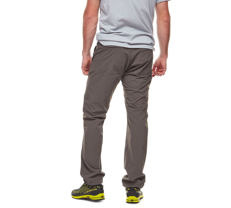 xpu2_020_slate_m_alpinelightpants_om_detail1.jpg